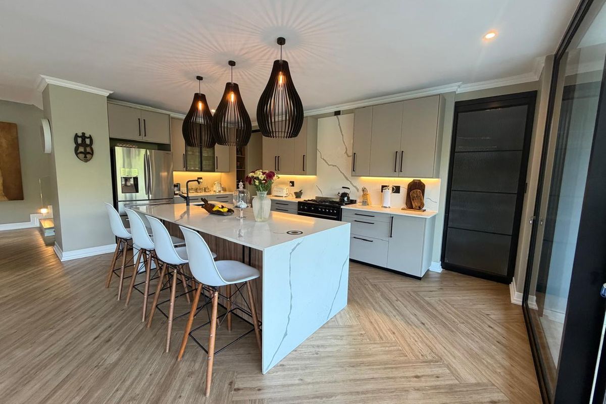 Contemporary Luxury with Forest Views in Simbithi Eco Estate - Photo 4