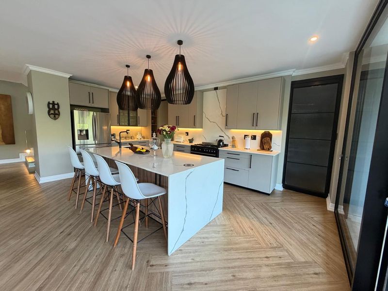 Contemporary Luxury with Forest Views in Simbithi Eco Estate - Photo 4