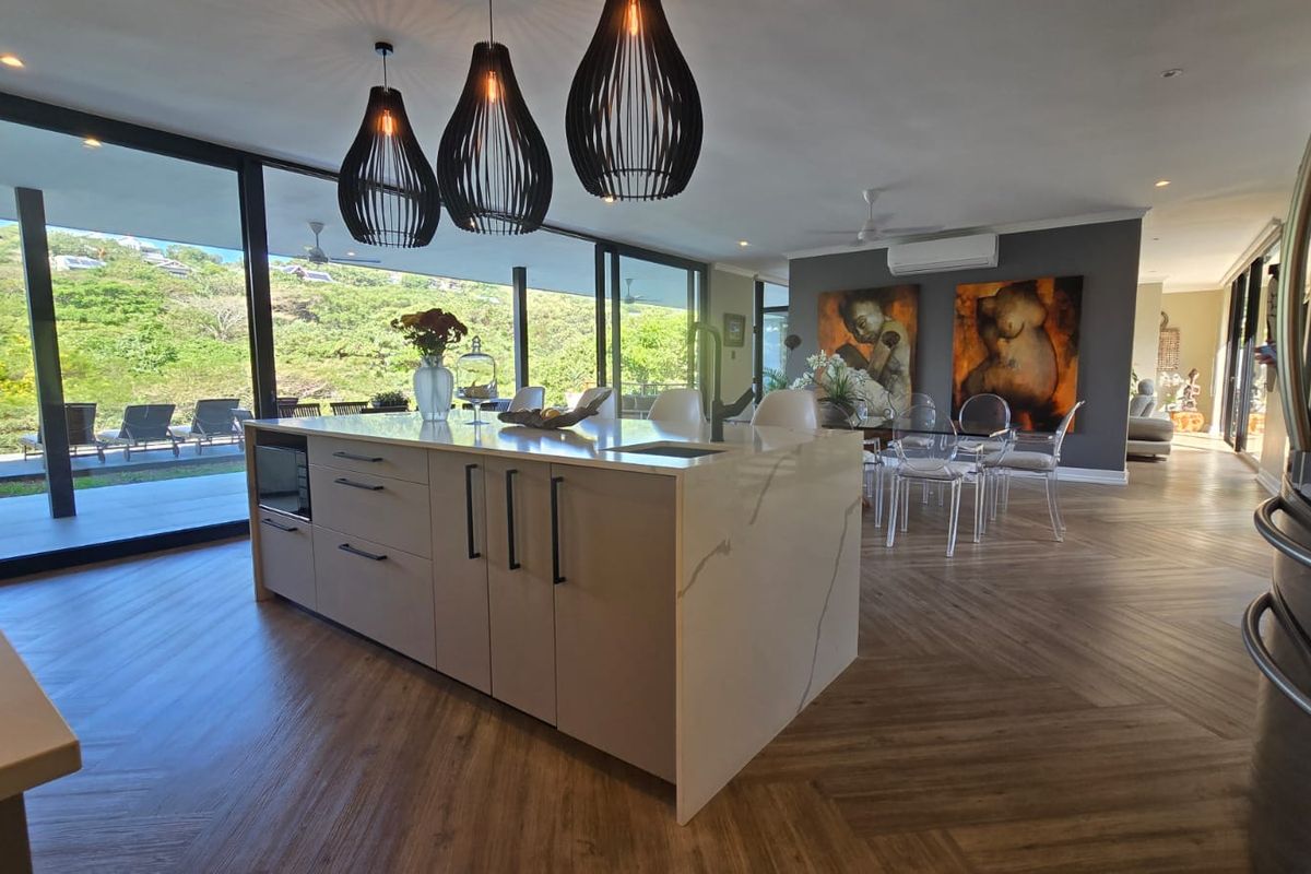 Contemporary Luxury with Forest Views in Simbithi Eco Estate - Photo 2