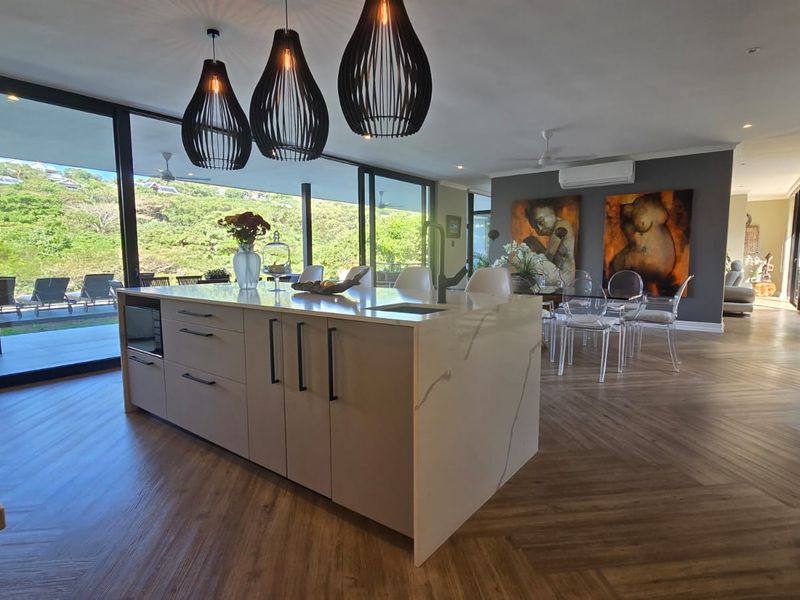 Contemporary Luxury with Forest Views in Simbithi Eco Estate - Photo 2