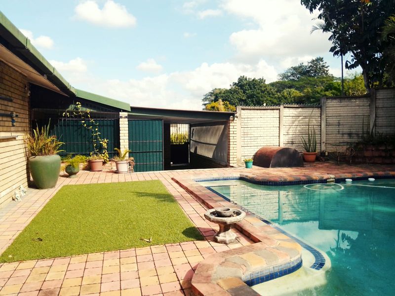 Modern Family Home in Mandeni - Photo 1