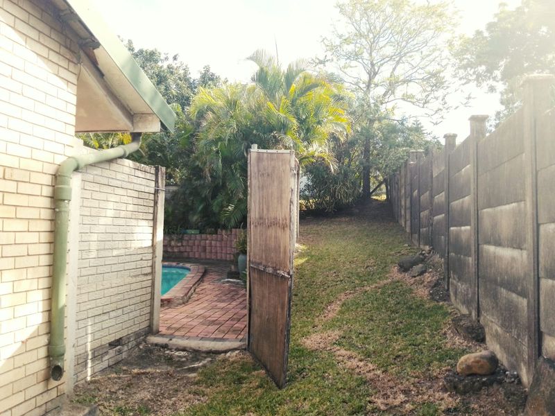 Modern Family Home in Mandeni - Photo 10