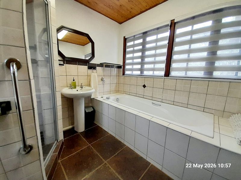 Two Double-storey homes - Airbnb,  Lodge,  Solar - Photo 8