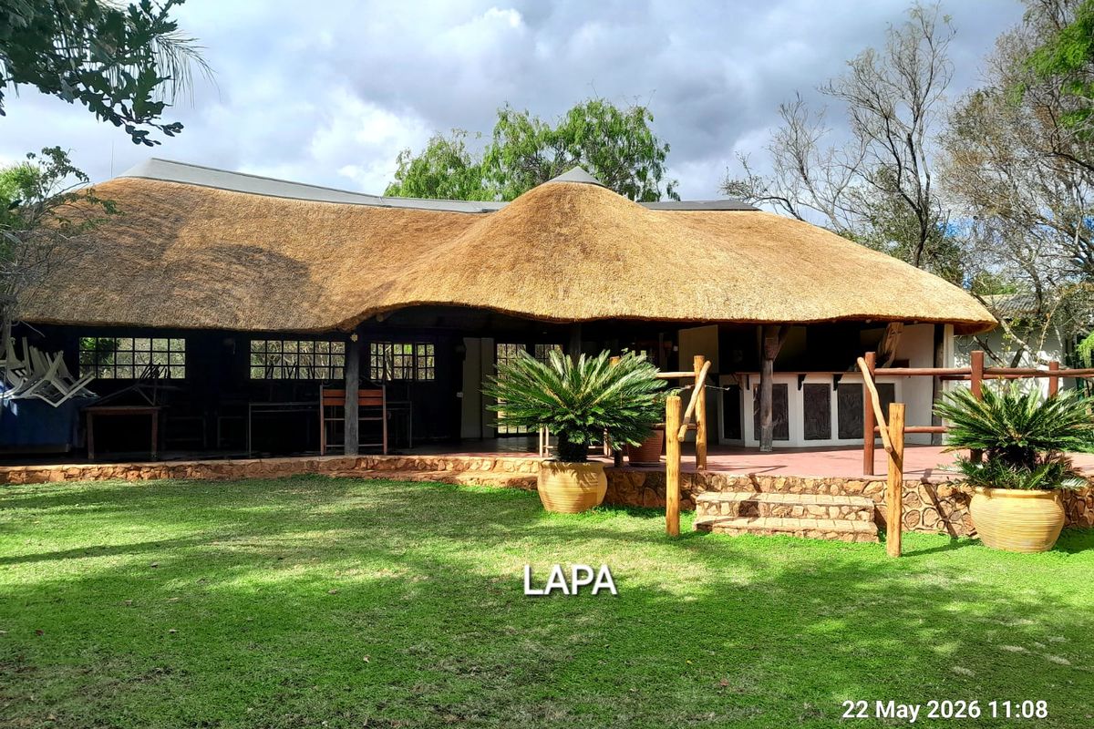 Two Double-storey homes - Airbnb,  Lodge,  Solar - Photo 4