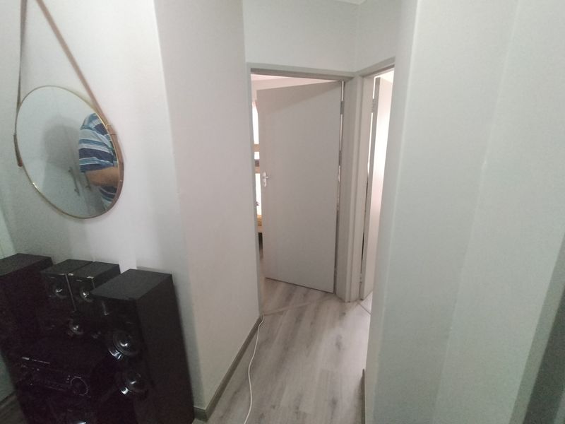 Feeling of a townhouse although it is a flat. - Photo 9