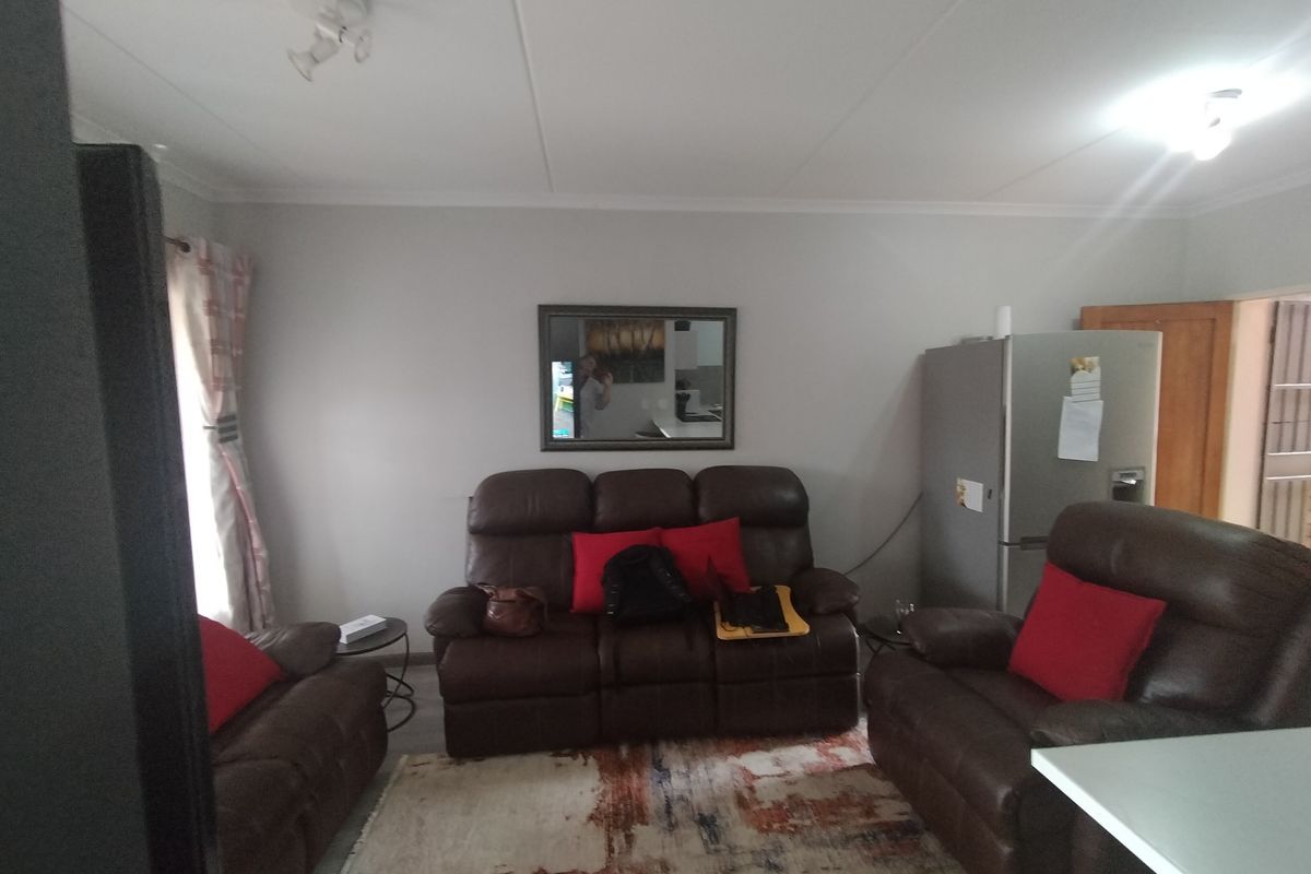 Feeling of a townhouse although it is a flat. - Photo 4