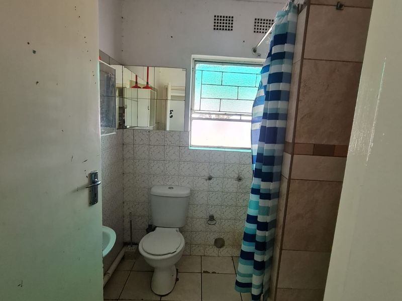 New Listing in Vanderbijlpark CE5! - Photo 5