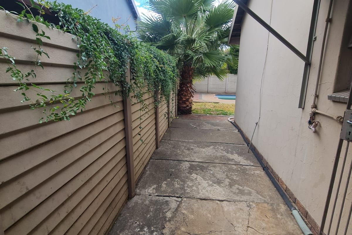 New Listing in Vanderbijlpark CE5! - Photo 3