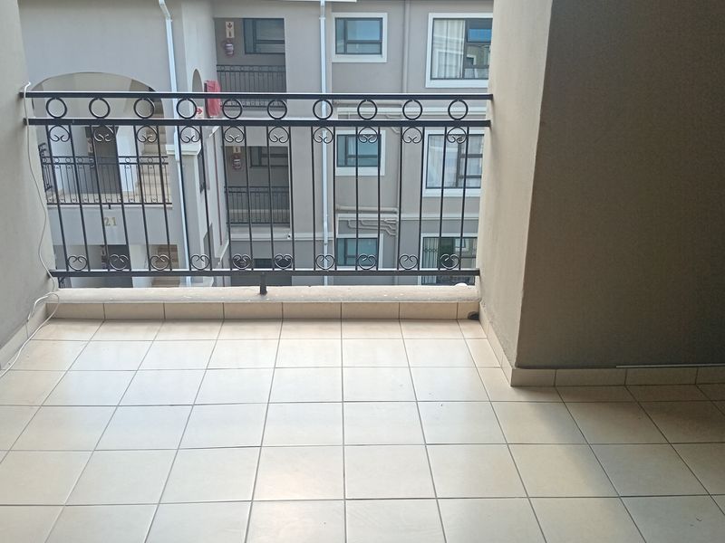 This lovely modern upstairs unit offers 1 spacious bedroom - Photo 9