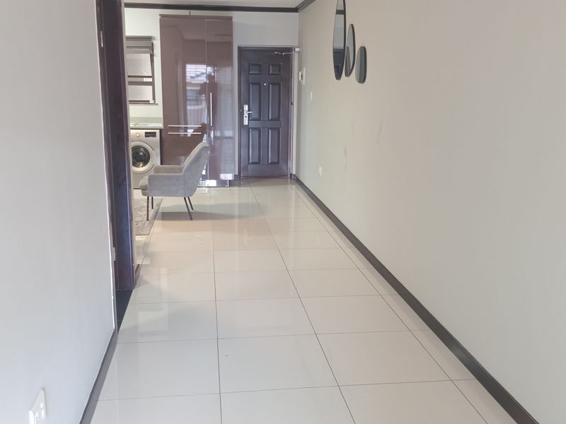 This lovely modern upstairs unit offers 1 spacious bedroom - Photo 8