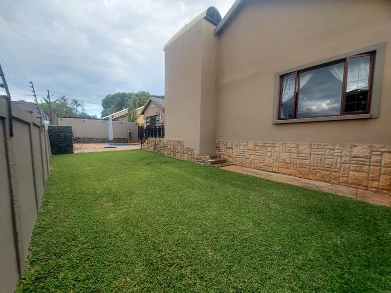 Spacious Family Home with 3 Bedrooms on Offer! - Photo 4