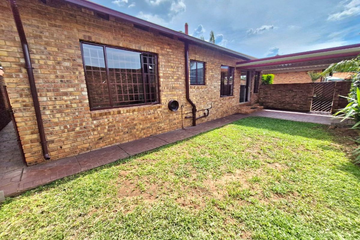 Full Title 3 Bedroom Home on Offer! - Photo 2