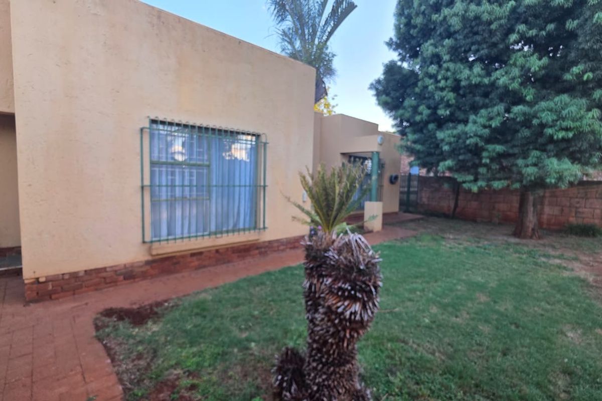 3 Bedroom Family home FOR SALE! - Photo 2