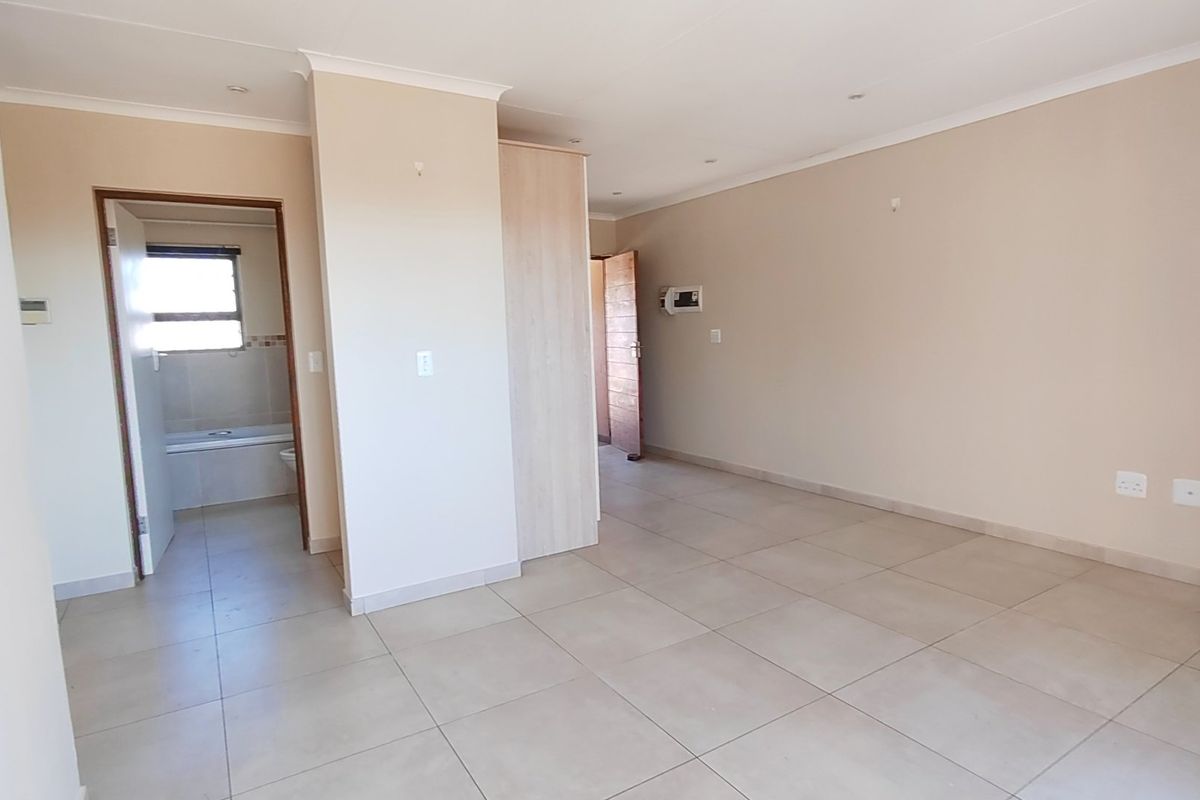 Modern 2 Bedroom For Sale! - Photo 5
