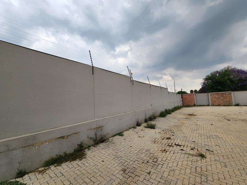 1839m2 Property ready for customization in Kempton park, Rhodesfield - Photo 9