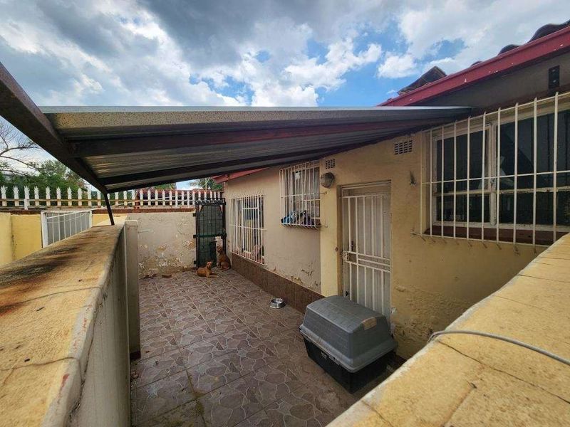 1839m2 Property ready for customization in Kempton park, Rhodesfield - Photo 8