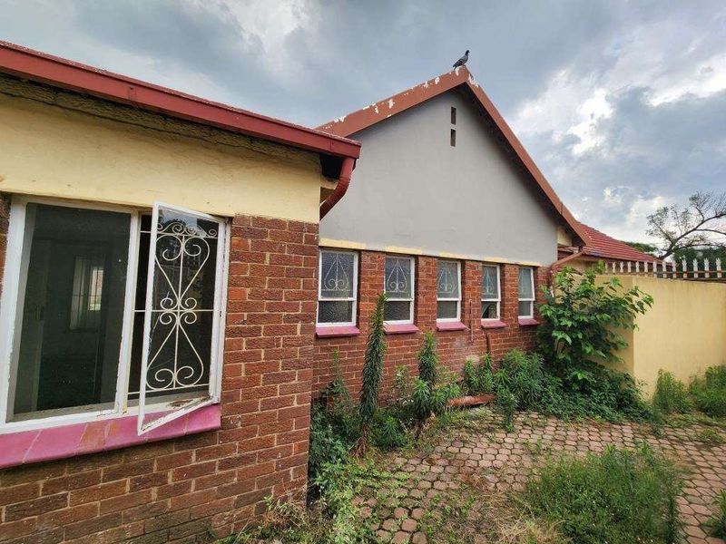1839m2 Property ready for customization in Kempton park, Rhodesfield - Photo 7