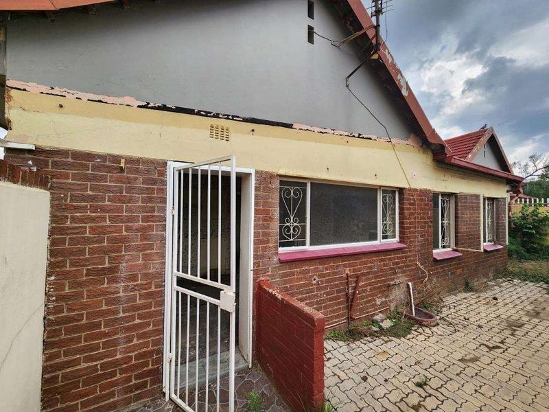 1839m2 Property ready for customization in Kempton park, Rhodesfield - Photo 6