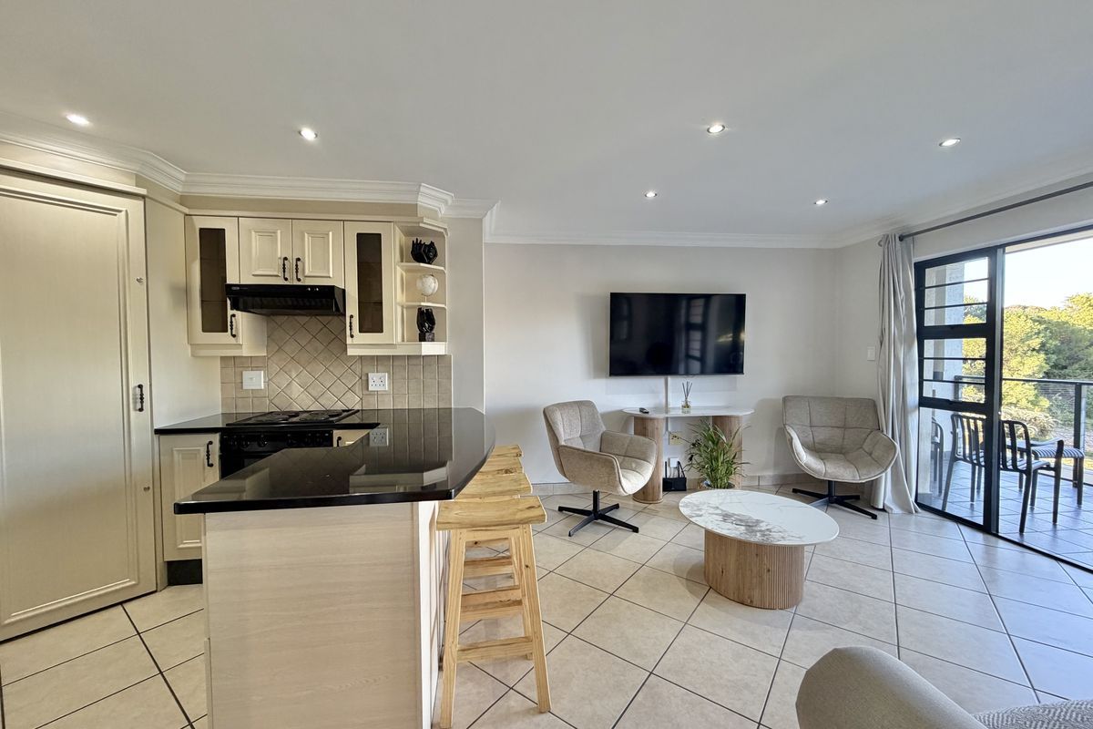 Apartment For Sale in Jeffreys Bay - Photo 2