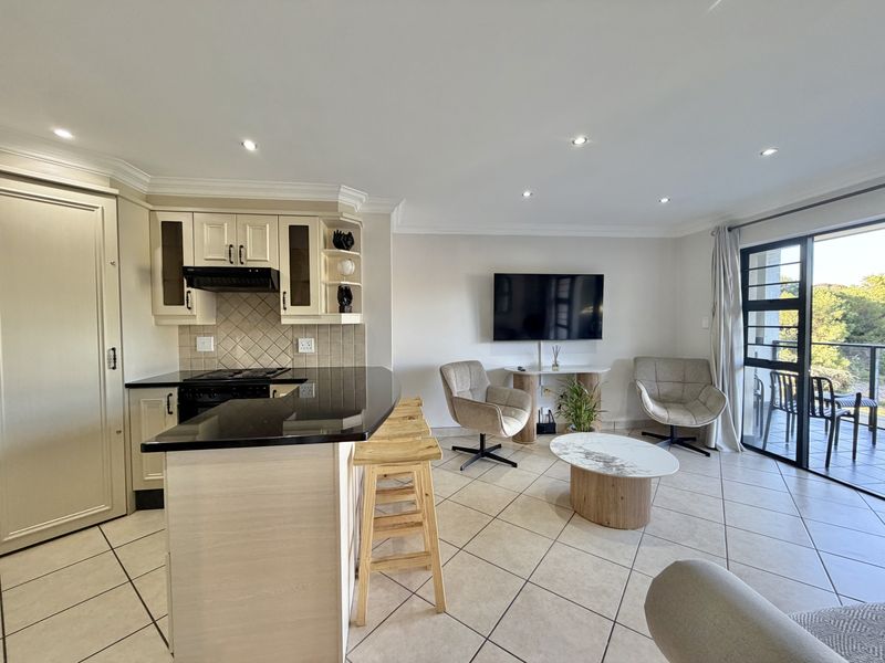 Apartment For Sale in Jeffreys Bay - Photo 2