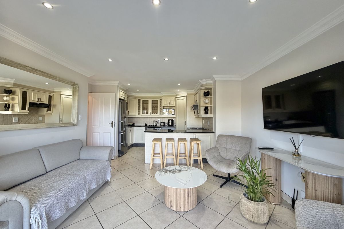 Apartment For Sale in Jeffreys Bay - Photo 3