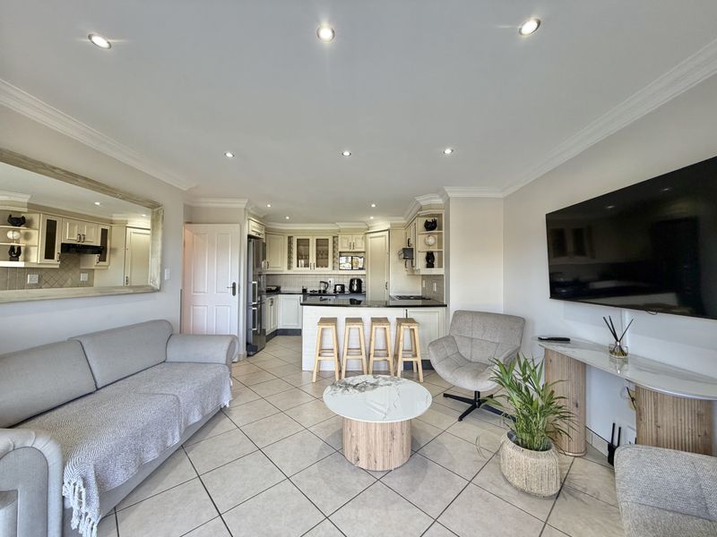 Apartment For Sale in Jeffreys Bay - Photo 3