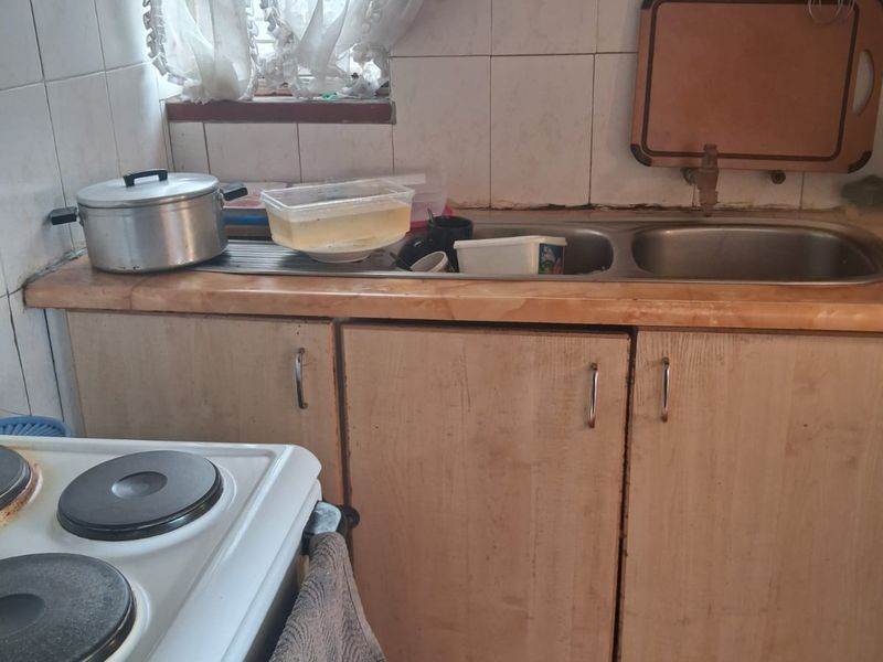 INVESTMENT PROPERTY IN THE HEART OF VEREENIGING CENTRAL! - Photo 4