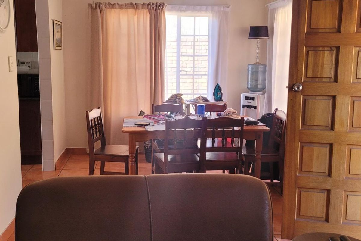 4 Bedroom Family Home on Offer! - Photo 4