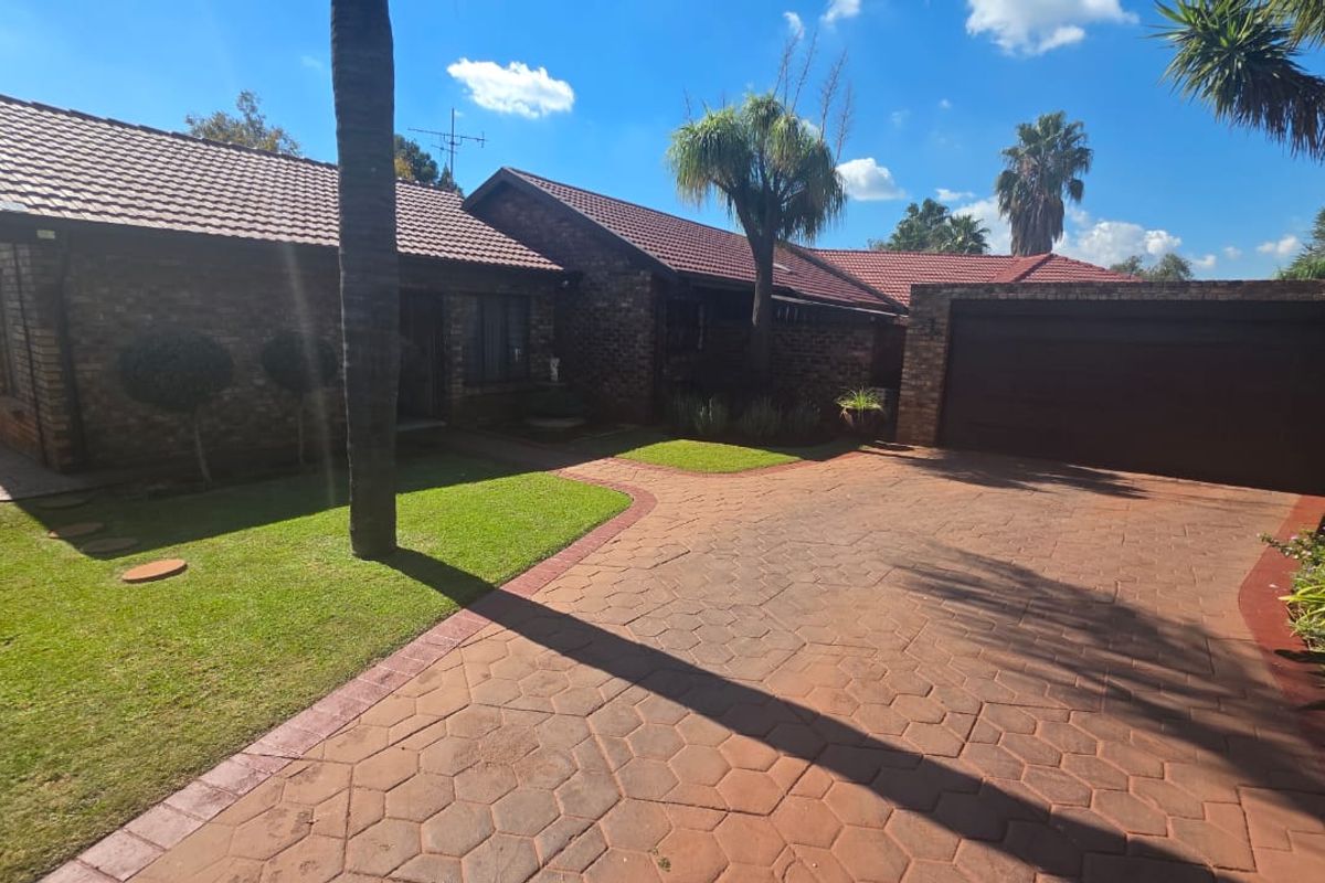 House For Sale In Pretoria - Photo 4