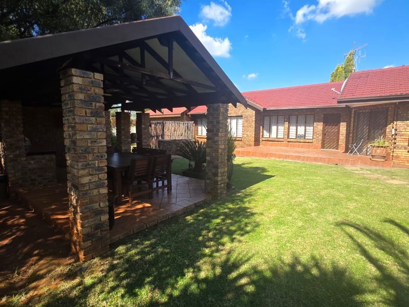 House For Sale In Pretoria - Photo 7