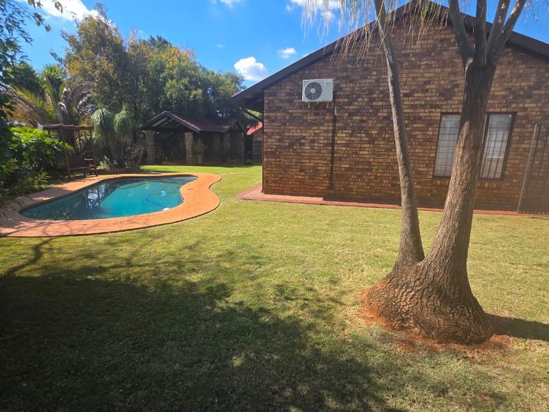House For Sale In Pretoria - Photo 5