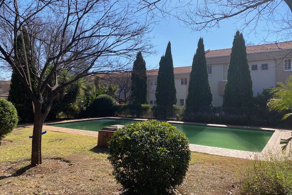 Ideal Starter Home in the Heart of Morningside! - Photo 2