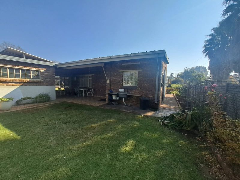 DOUBLE THE VALUE – ONE INCREDIBLE PROPERTY IN MEYERTON CENTRAL! - Photo 6