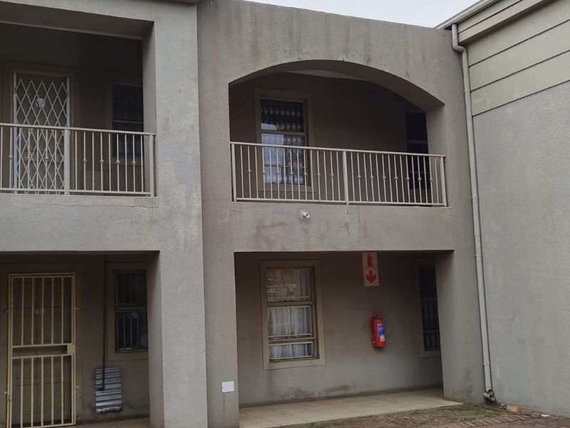 Great flat in a central area of Emalahleni - Photo 1