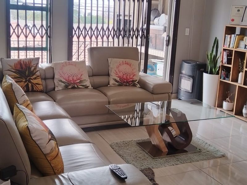 Great flat in a central area of Emalahleni - Photo 2