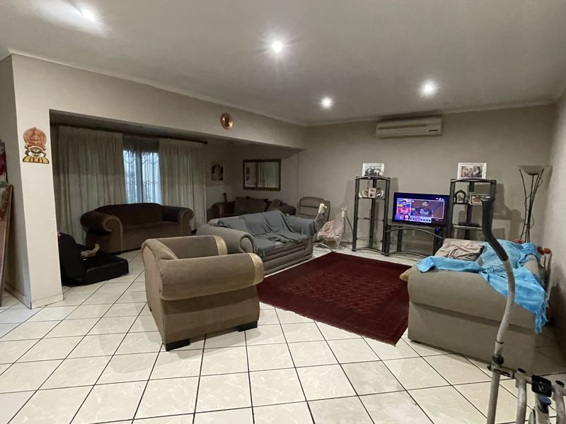 Prime area - family home for sale in Meno Park - Photo 6