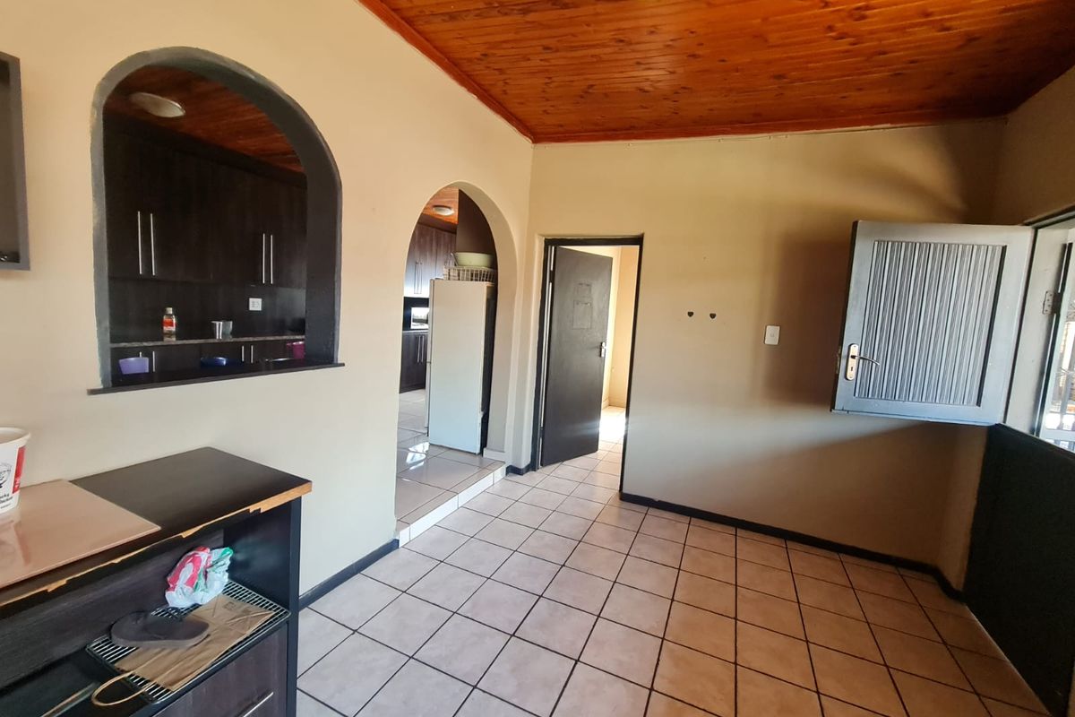 New listing in CW5 - Photo 3
