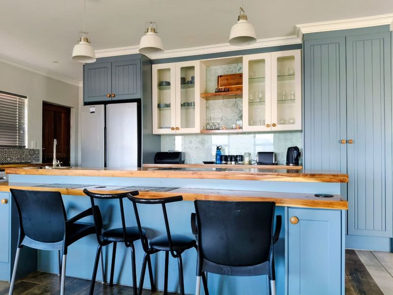 Modern family home - Photo 8