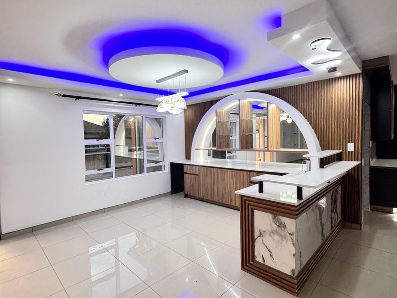 Sophisticated Family Living with Unmatched Style - Photo 4