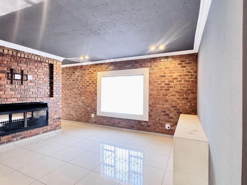 Elegant 5 Bedroom Double-Storey Home with Cinema Room, Office and Premium Security Features - Photo 10