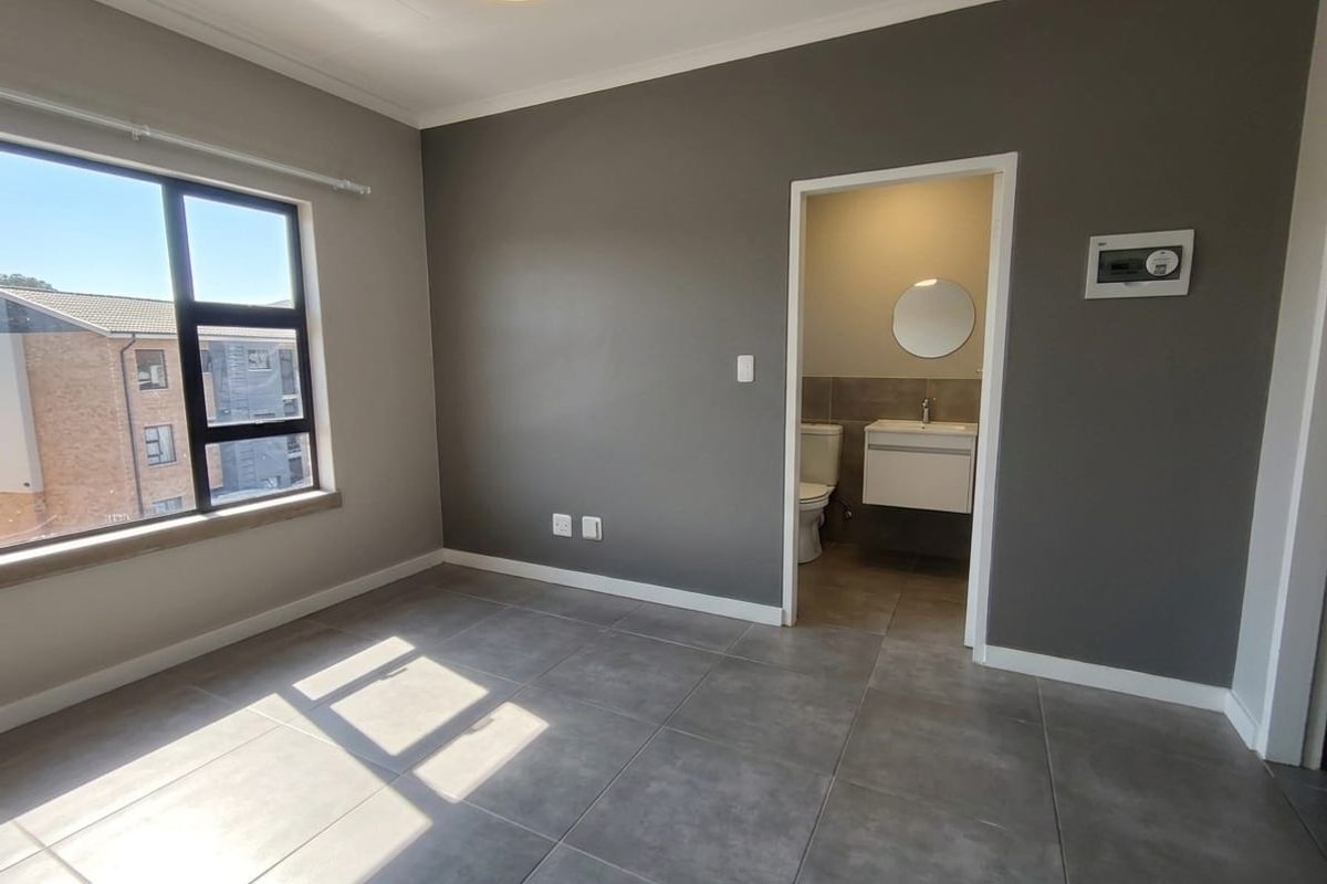 Modern 1 Bed 1 Bath FOR SALE! - Photo 3