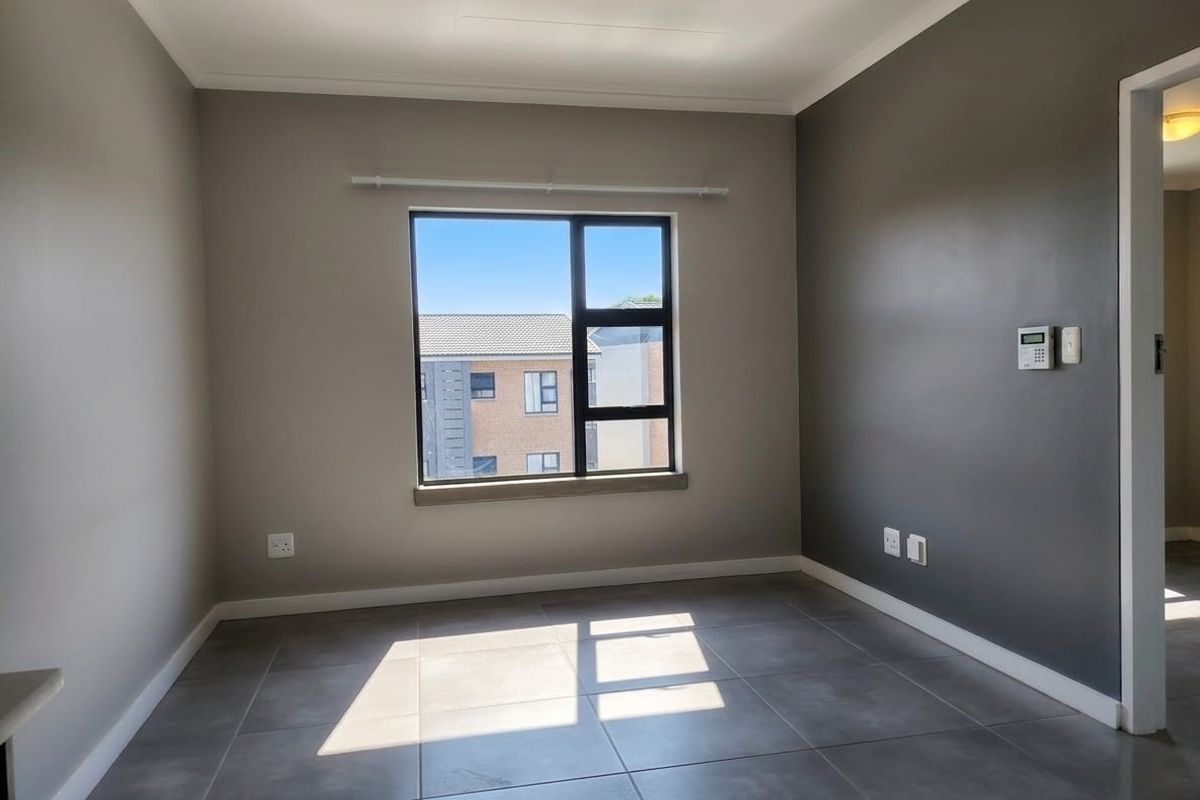 Modern 1 Bed 1 Bath FOR SALE! - Photo 2