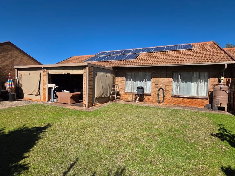 3 Bed 1 Bath Family Home ON OFFER! - Photo 2
