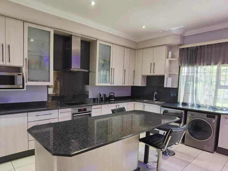 Freehold For Sale In Benoni - Photo 5
