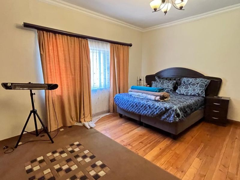 Freehold For Sale In Benoni - Photo 9