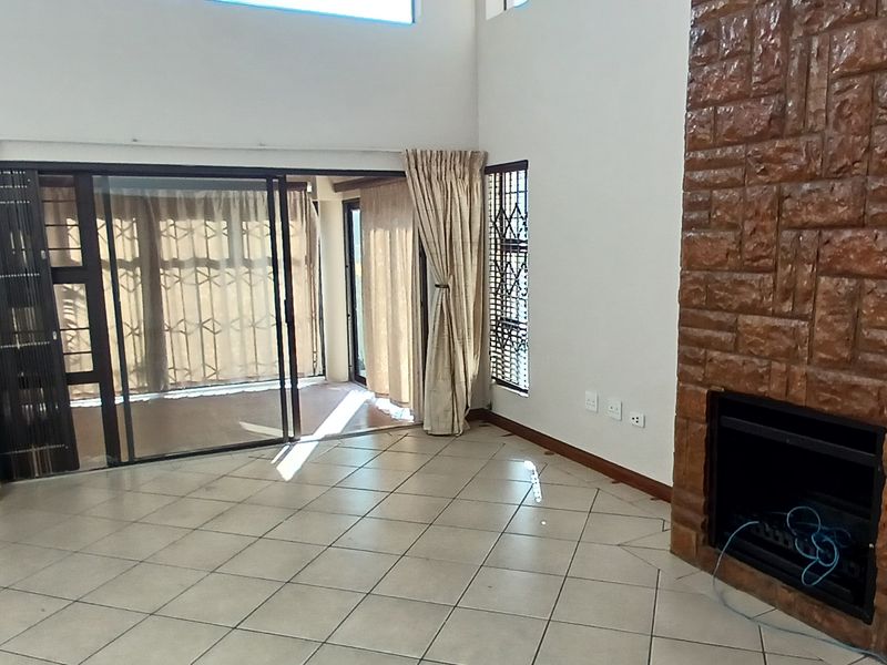 Beautiful property at a great price! - Photo 10