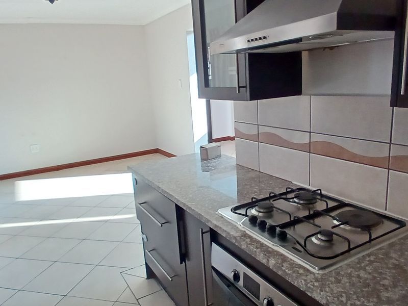 Beautiful property at a great price! - Photo 7