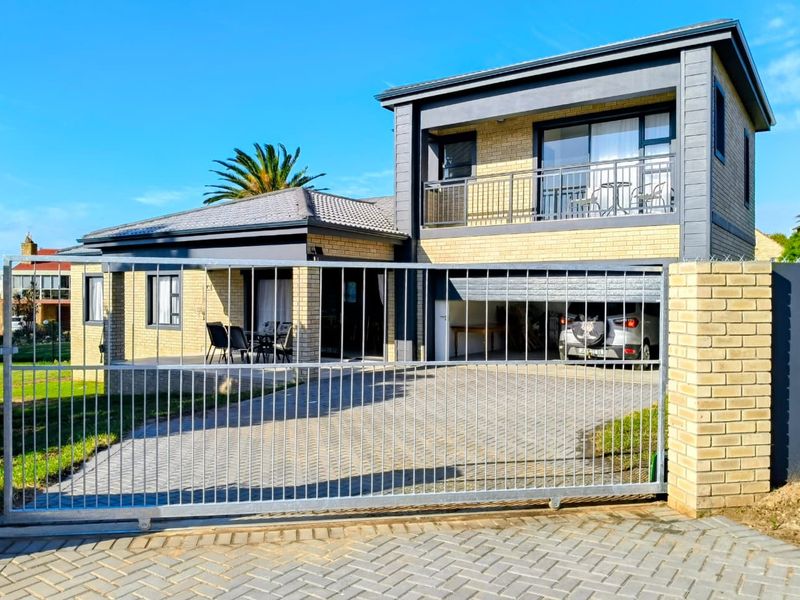 House For Sale In Jeffreys Bay - Photo 1