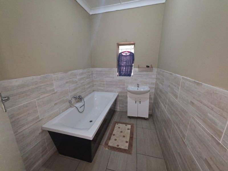 Freestanding Rental Monthly In Vereeniging - Photo 8
