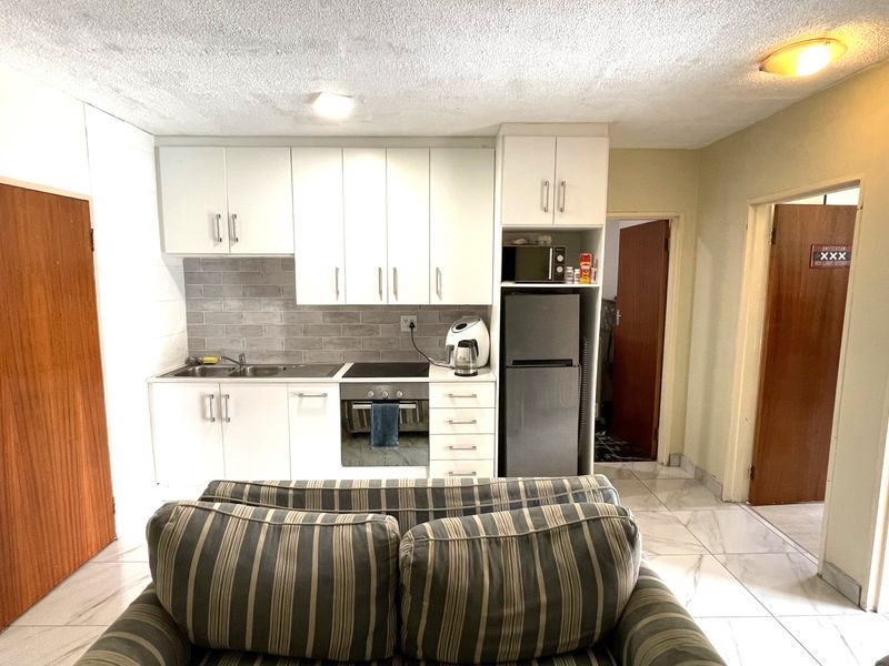 Room to Rent – Hillcrest Boulevard, Hatfield Area - Photo 2